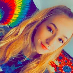 Meet your Posher, Kat